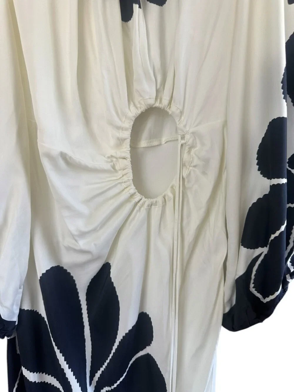 FARM Rio Palermo Cut-out Maxi Dress. Size M - Picture 11 of 12